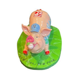 Pig Invasion New Pork I Love NY Collectible Figurine Farm Anthropomorphic Decor